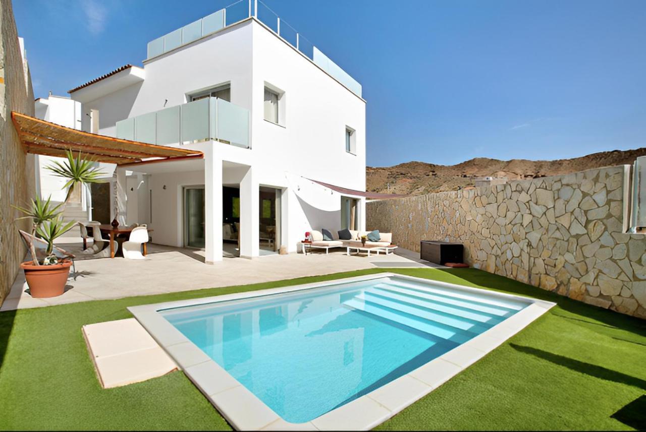 Dream Villa With Heated Pool, Rooftop & Ocean Views โมกัน ภายนอก รูปภาพ